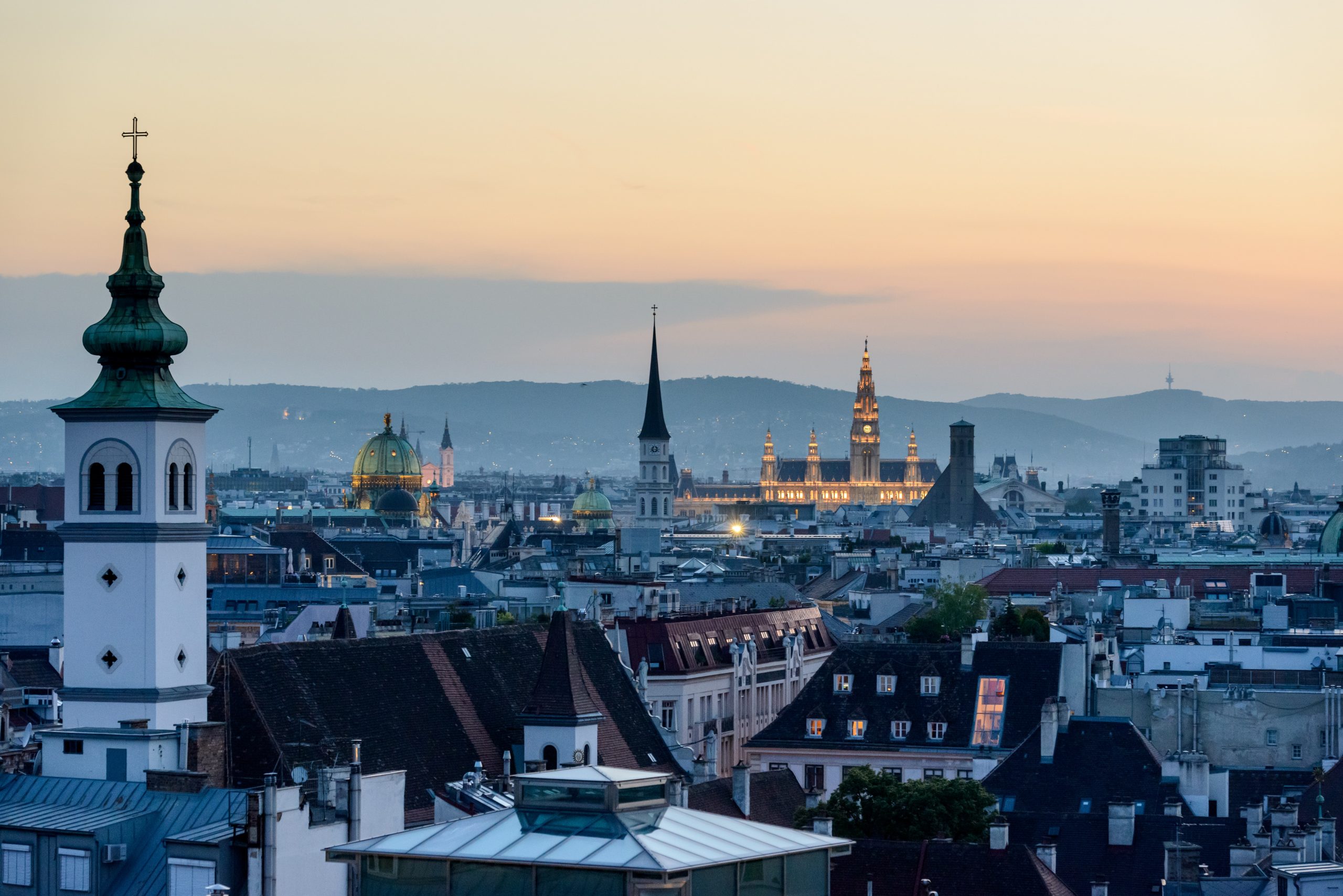 ICE'21 Vienna City Advent